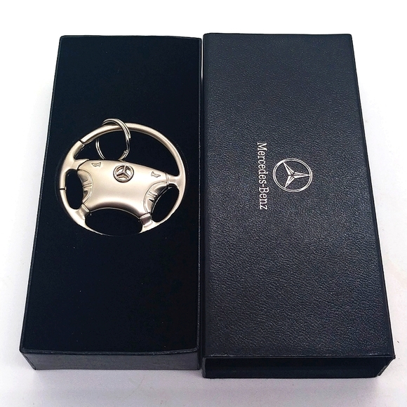 NIB Authentic Mercedes Benz Vintage Keychain Wheel Valet Fob SL Class in Nickel - Picture 4 of 7